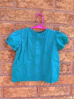 💫4/$25 • Lacey Lane Teal Pintuck Button Down Detail Blouse